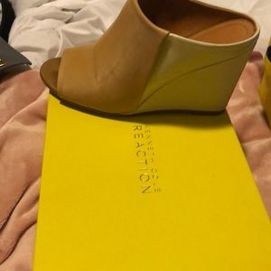 Kenneth Cole Reaction Wedges size 9.5 and 10